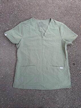 FIGS women’s  Olive V-Neck Scrub Top